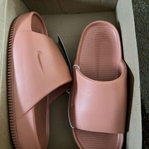 Nike Calm Slide in Terra Blush